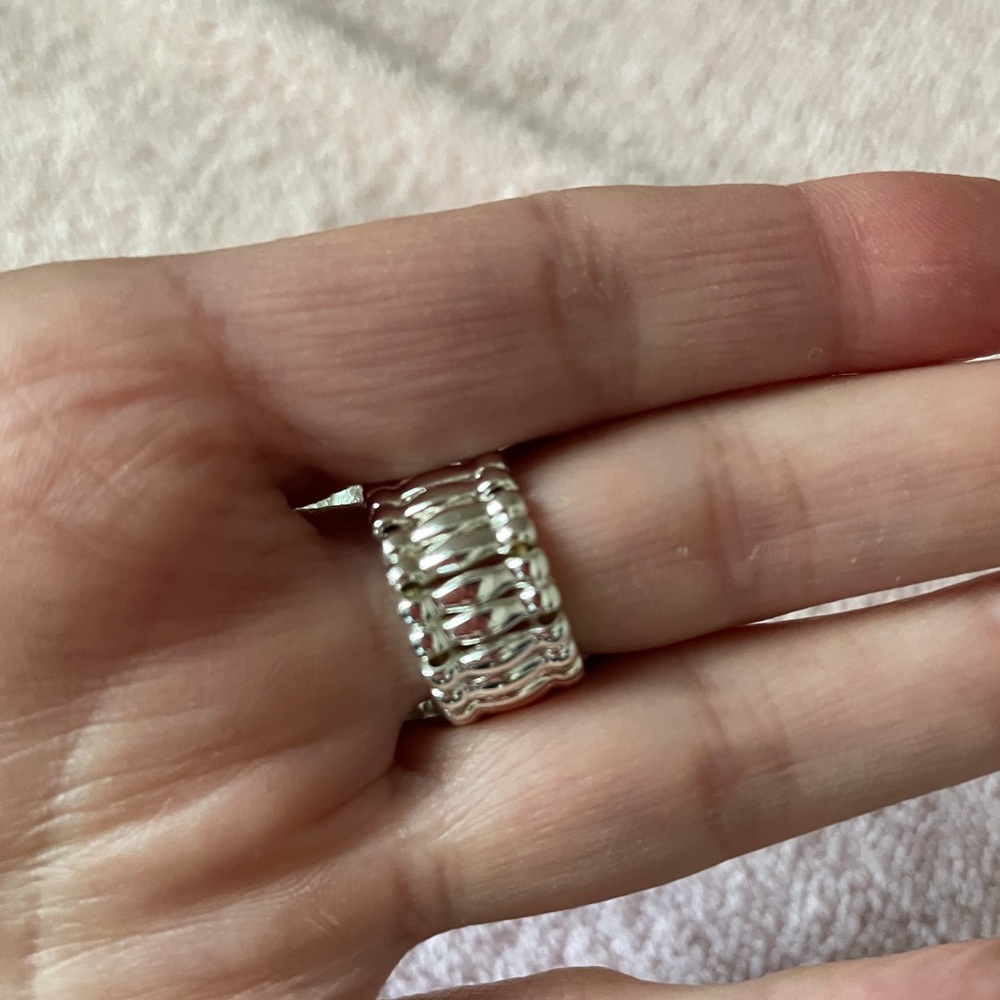Fun Bauble Ring - Picture 2 of 3